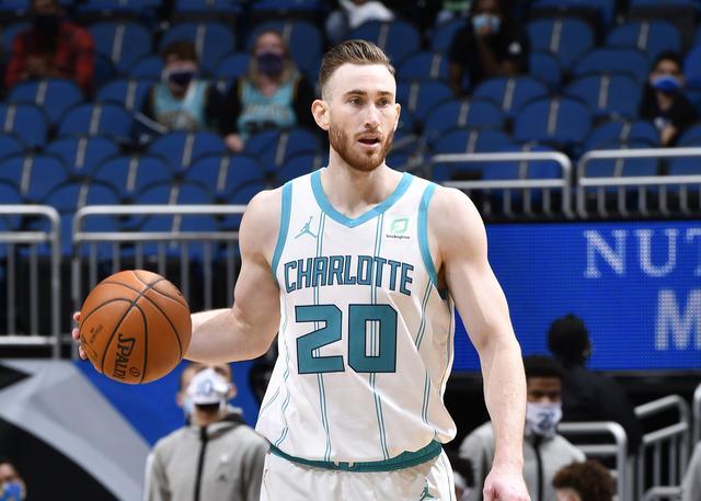 从东部鱼腩到有望重返季后赛,黄蜂的蜕变,并不单单是因为海沃德