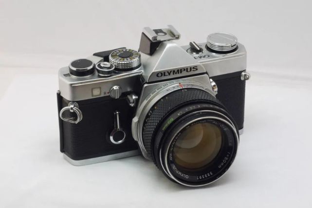 外形骚气还能好好干活儿的微单相机奥林巴斯e-m10 mark iv