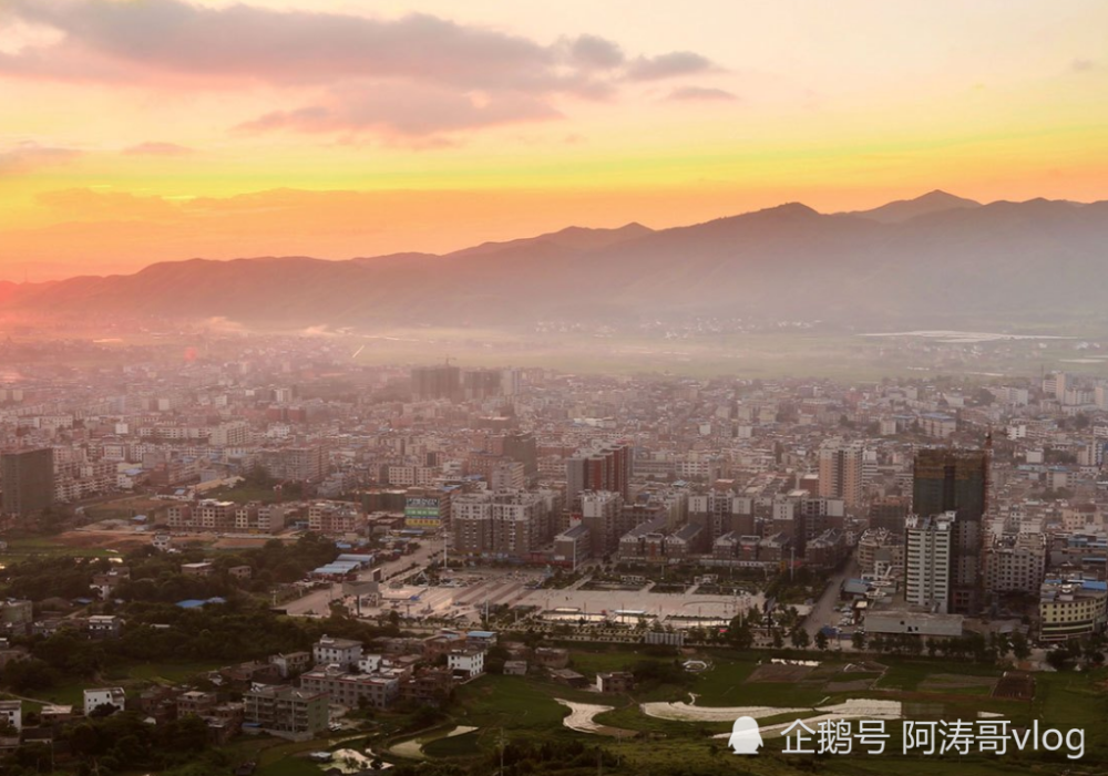 岗芝头人口_西城乡举办脱贫人口岗前培训会