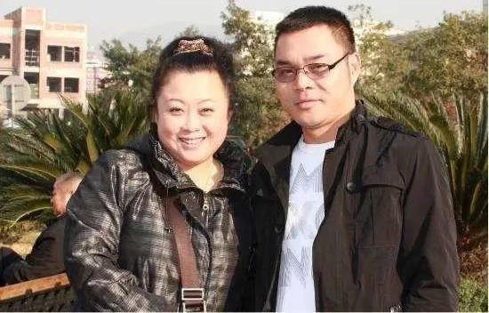"当代武则天"张海燕,专找小鲜肉,是追寻真爱还是贪图享受?