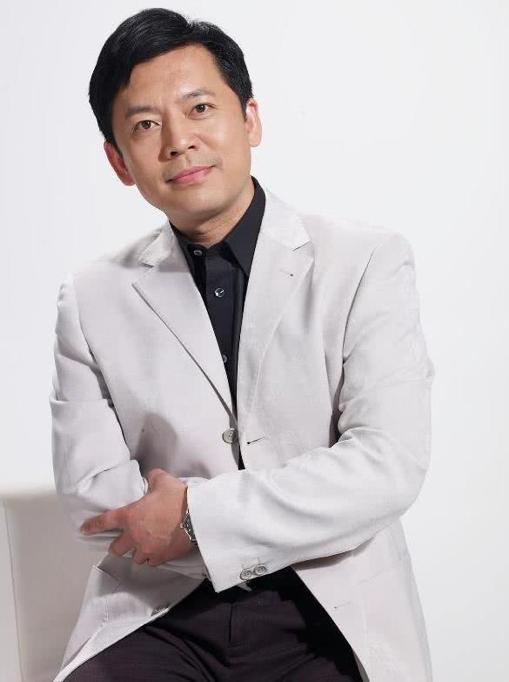 58岁赵刚曝拍戏现场开美颜仍满脸皱纹央视爆火后再无经典