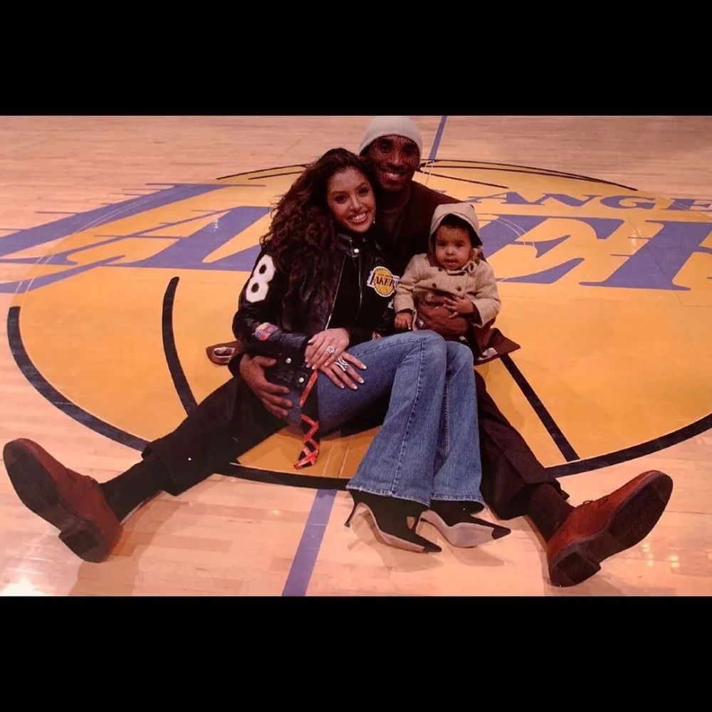 科比逝世一年,微博留下27万条评论:想你了,老大!