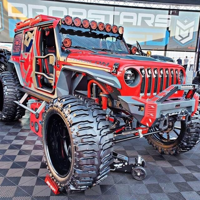 放荡不羁爱自由,越野王者 jeep牧马人重度改装