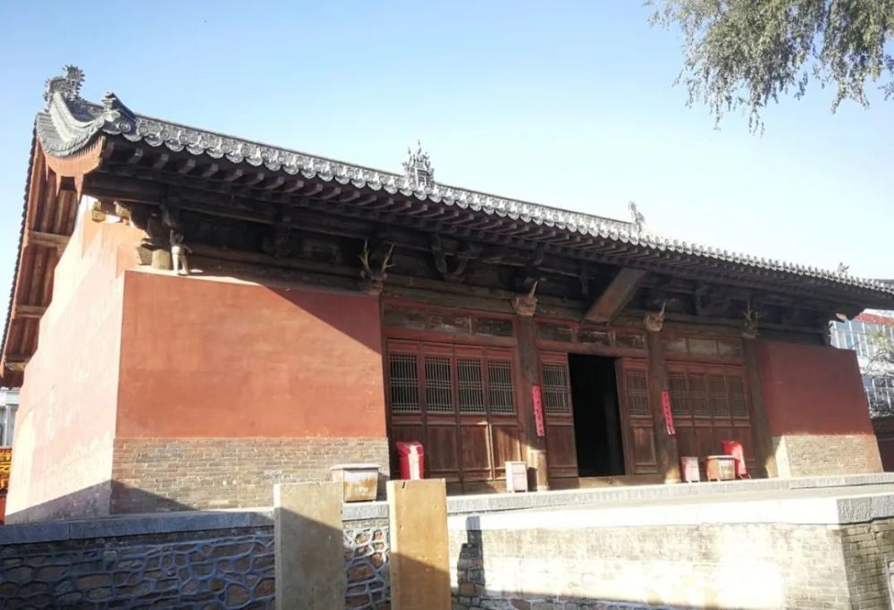 位於五臺縣城內西門旁的廣濟寺,俗稱西寺,始建於元至正(1341一1368年)