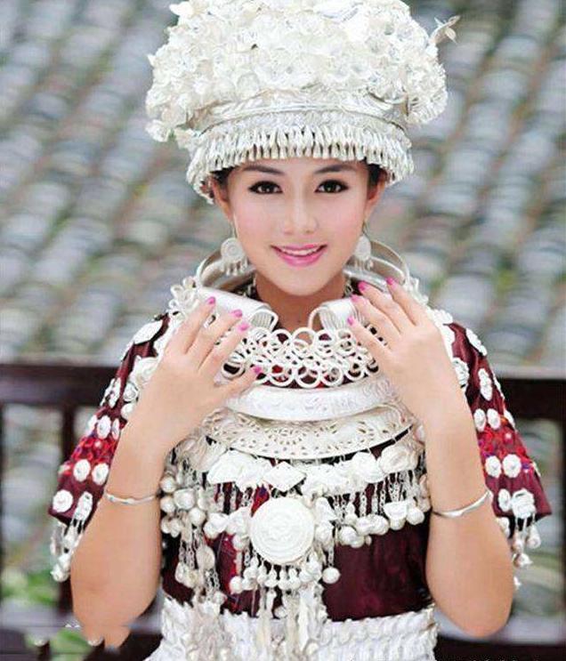 汉族能娶苗族美女?那需要多少彩礼呢?一位苗族姑娘说得很实在!