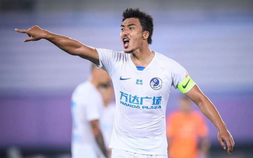 特评|贝尼特斯,算不上成功,但足够体面._腾讯新闻