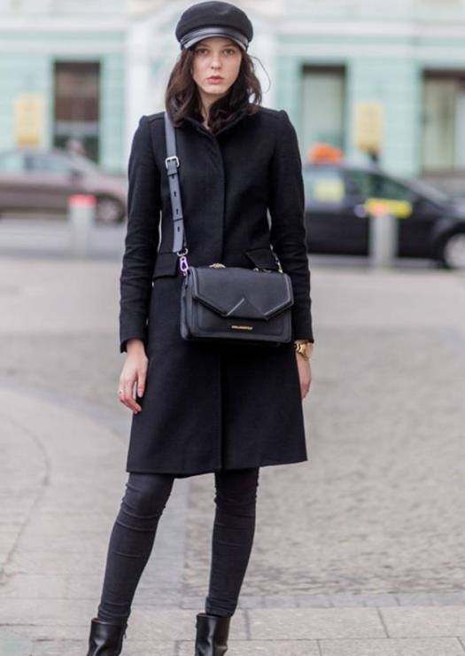 真正会穿的女人一身黑也能穿出高级感时髦显瘦照搬就行