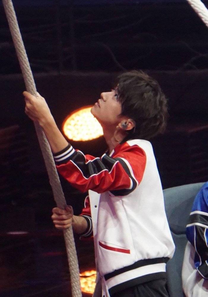 易烊千玺简直就是生图杀手_腾讯新闻