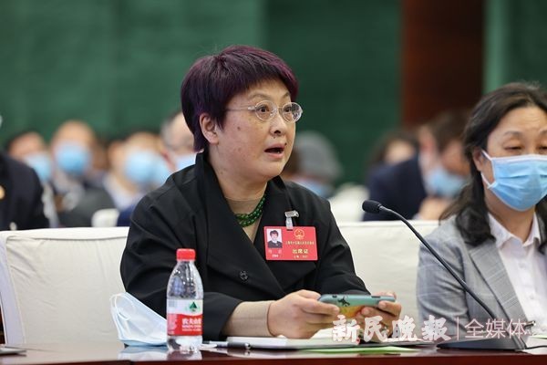 金山文体中心面临裁并,博物馆长带着忧虑把建议带到会场|聚焦上海两会