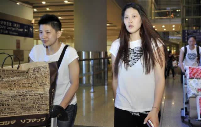 现在的王一梅,在经历了那么多的变故,这些落差感肯定备受体会.