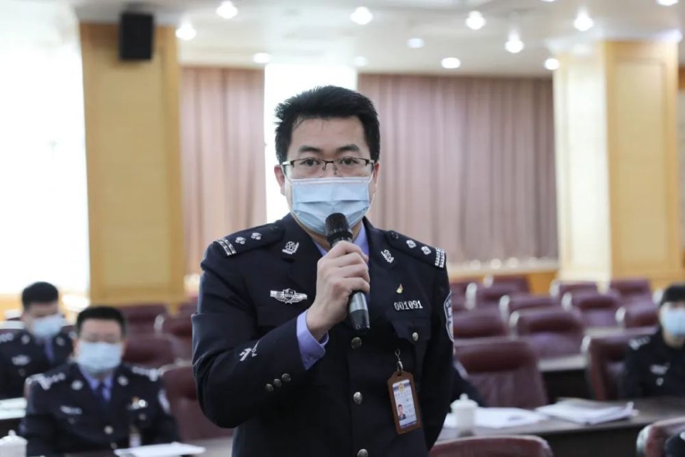 福建省公安厅交警总队召开2021年春运交通安保新闻通气会