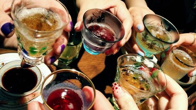 导语:喝酒的人经常说"小酌怡情,大酌伤身",每次喝几两过过瘾,哪怕是