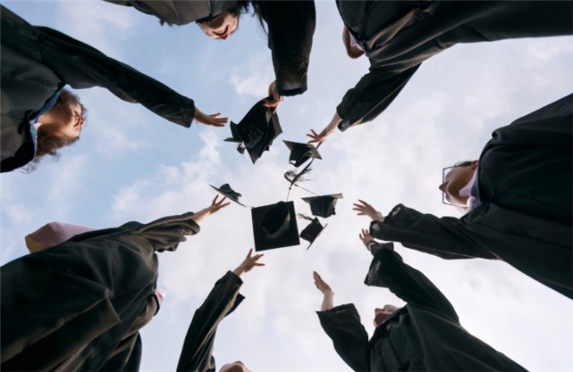 中国留学生正在加速回流!这回要感谢欧美替我们"培养"科学家了