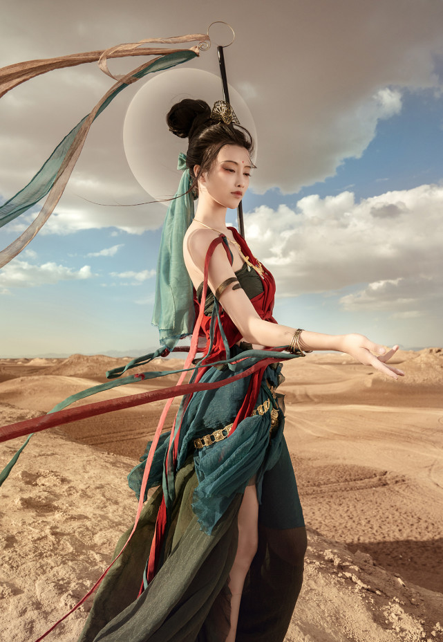 山楂啊梨火遍全网女菩萨是清华学霸颜值与才华齐飞