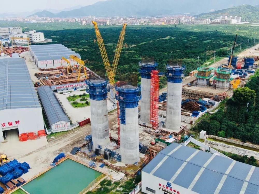 浙江修建的高铁线,是连接三地,专供旅客列车行驶一条城际铁路_腾讯