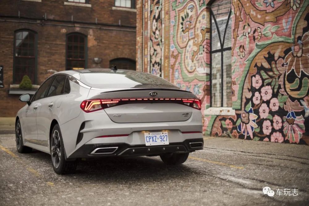 2021年起亚k5gtline在错误的时间里诞生的明星