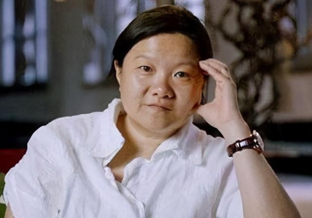 洪晃:我不要跟我父亲那样死去_腾讯新闻