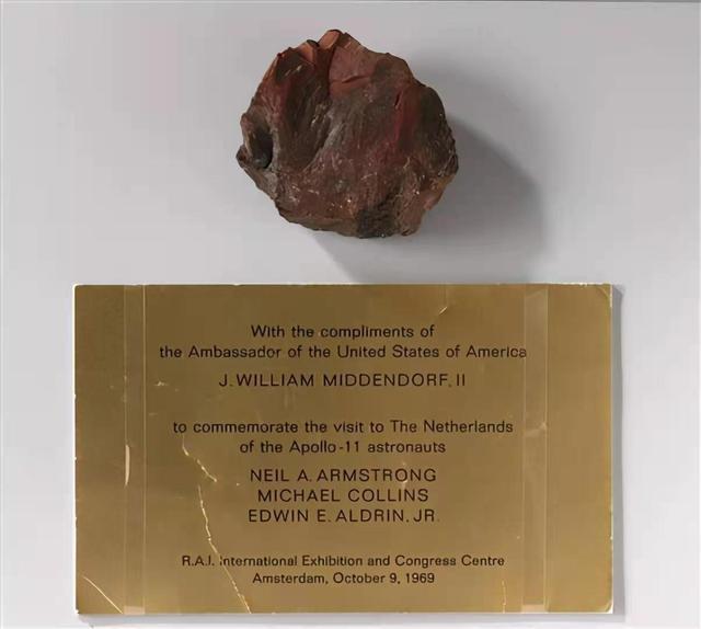 克月球样品,那么阿波罗号怎么载人返回的?