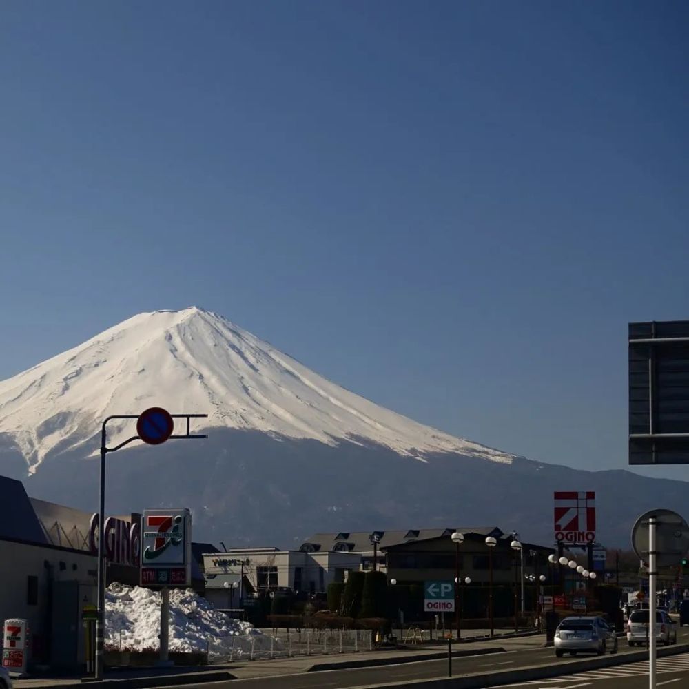 背景图 富士山下 腾讯新闻