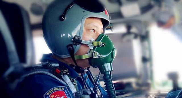 歼20飞行员对视力的要求有多严格?认出这张图片中的数字只需3秒