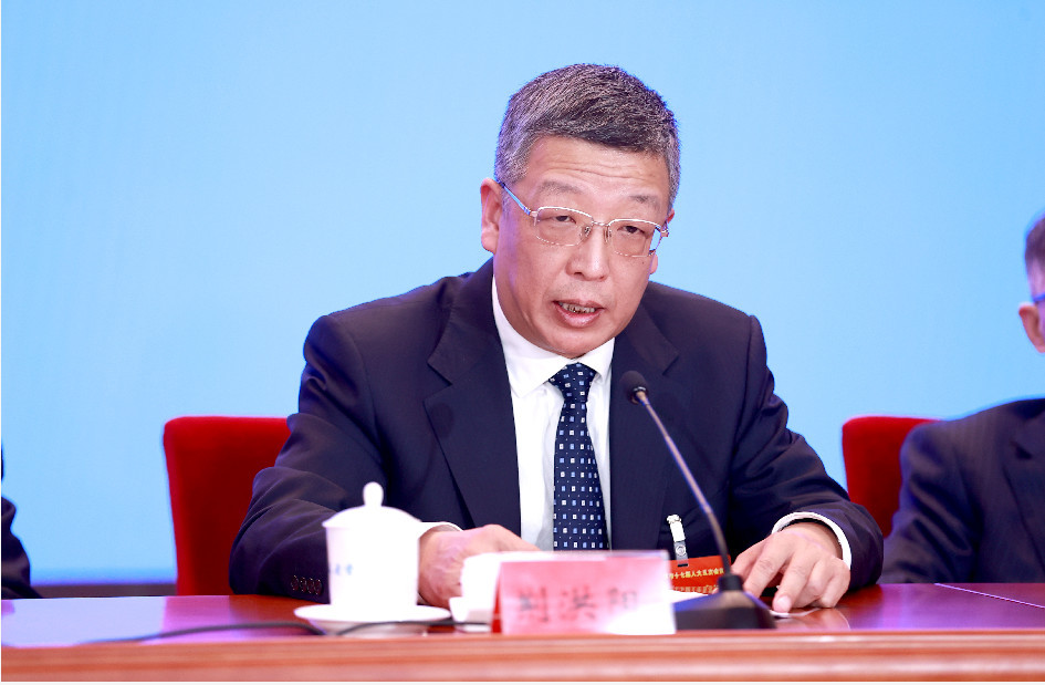 市人大代表,市教委主任 荆洪阳