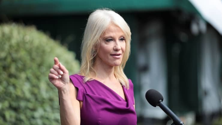 (kellyanne conway)在社交媒體上發佈了女兒克勞迪婭上身裸露的照片後