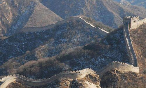 长城2000年稳如泰山,秦始皇到底用了什么黑科技?说出来你都不信