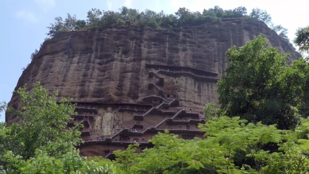 【发兔看世界】中国最有钱的山,山脚千万现金无人敢拿,什么情况?