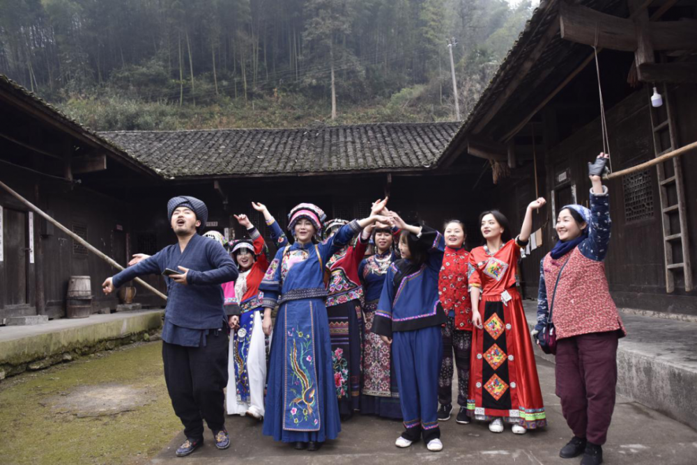 一部剧带火一座村,"碗米溪"的原型竟然在这里!_腾讯新闻