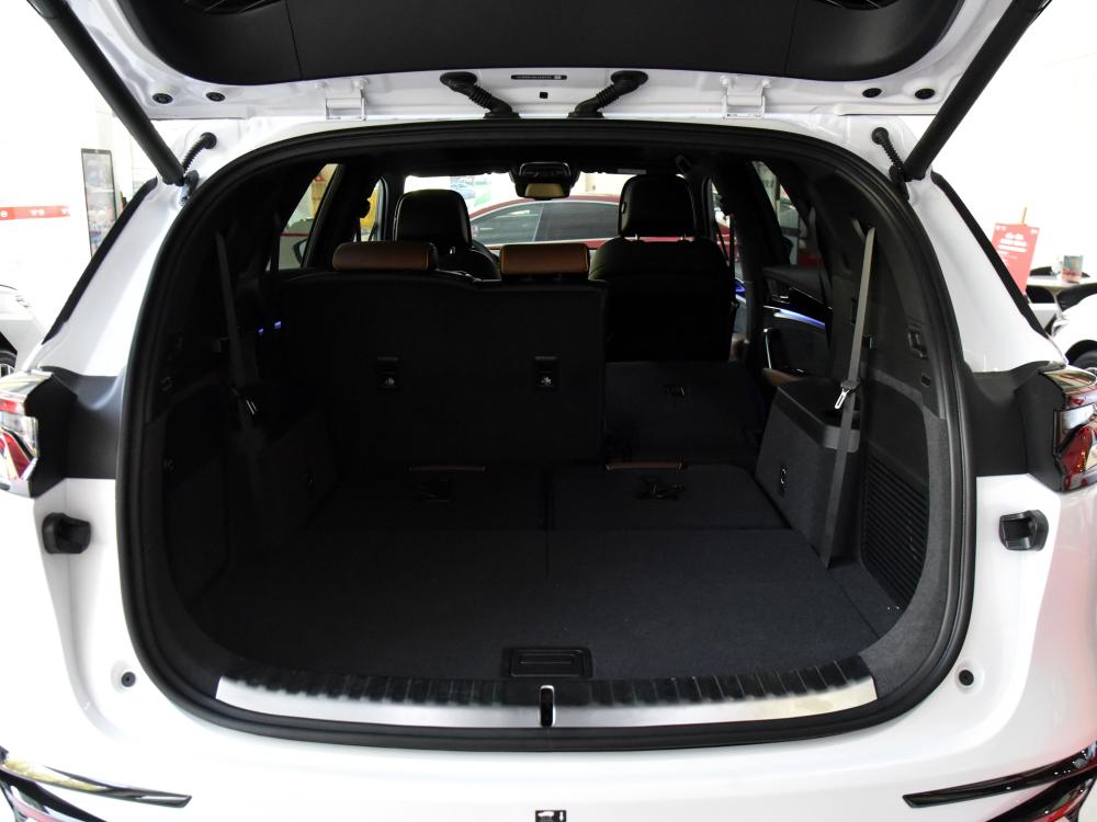 4 3秒破百小哥带你一起看比亚迪唐新能源 腾讯新闻