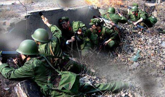 中越战争越军经常夜间偷袭我军用这种方法全歼越军