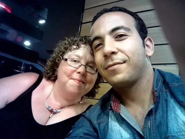 这名女子叫乔安娜·吉琳(joanna girling).