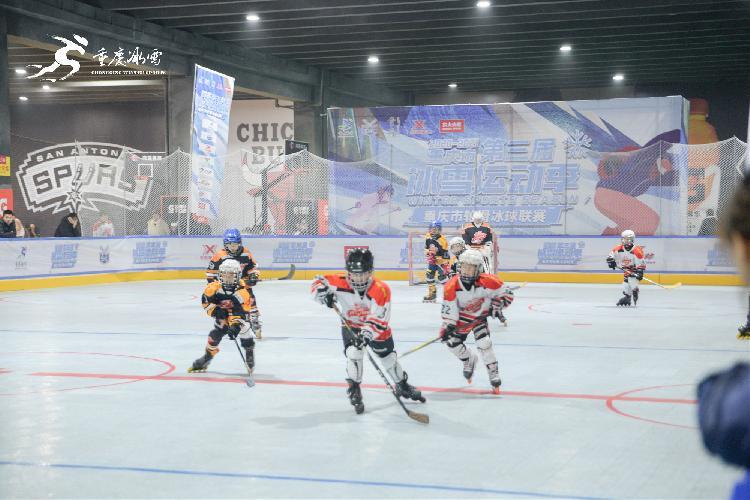 重庆冰雪运动上央视了cctv5逐冰追雪首站来到山城冰与火的赞歌