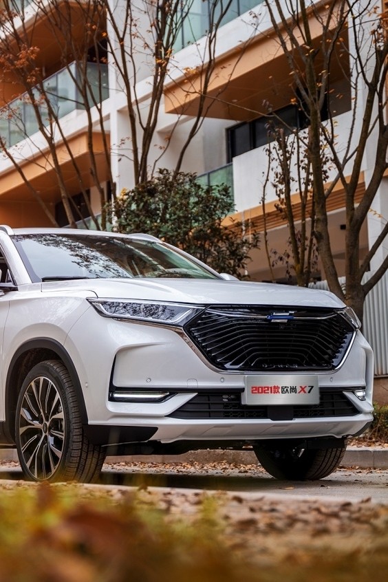 成年人的崩溃就在一瞬间,2021款长安欧尚x7让你告别小粗心,人脸解锁