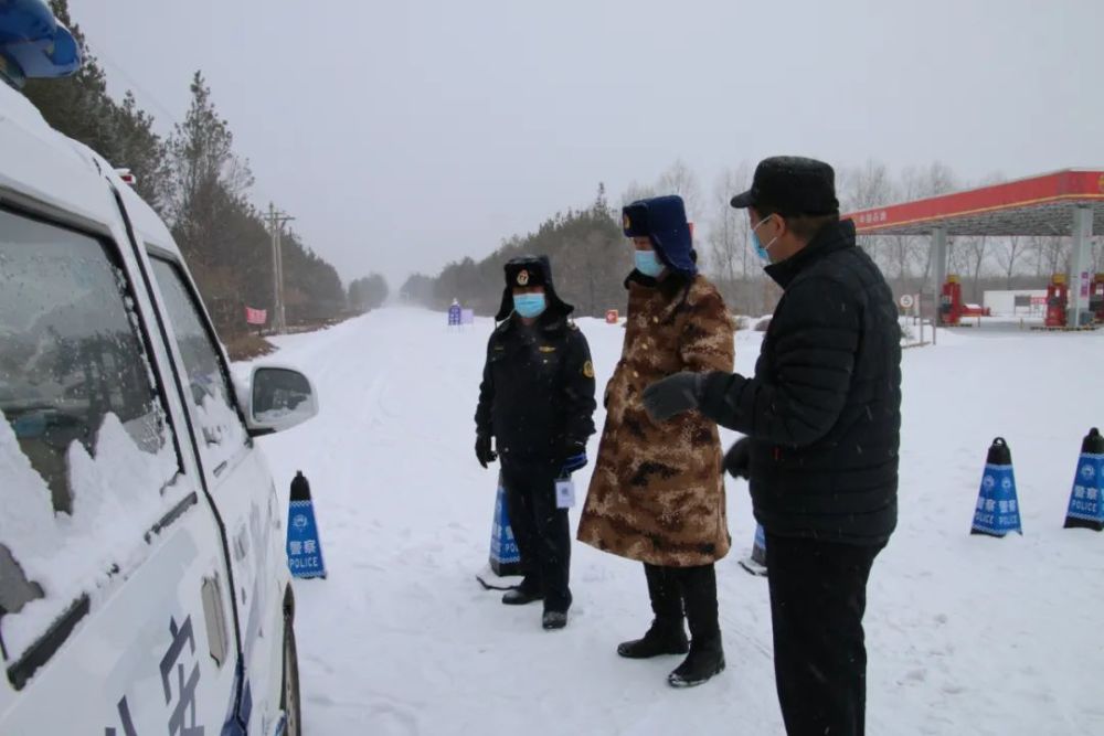 抗击疫情八五九风雪中的疫线坚守