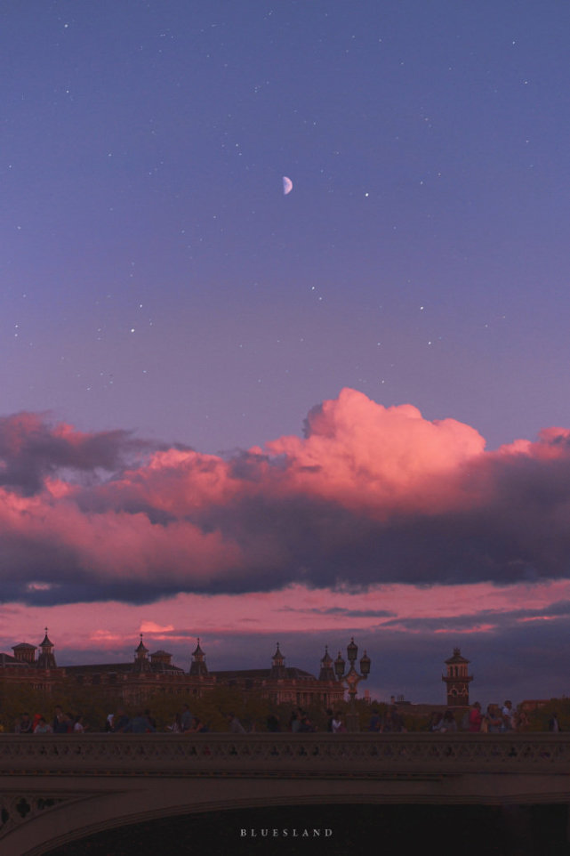 连空气都是甜甜的,(壁纸哦)