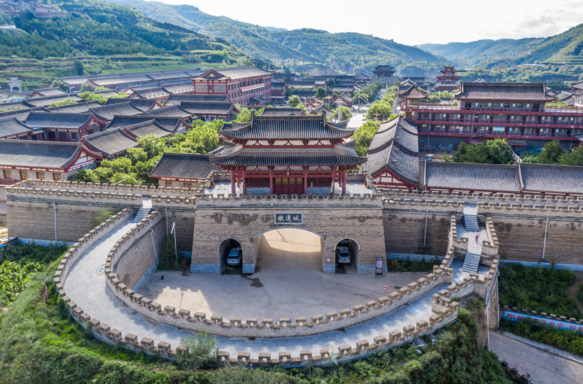 三,西安西安的13个区县,今年走了11个,只有高陵和阎良没有到过.