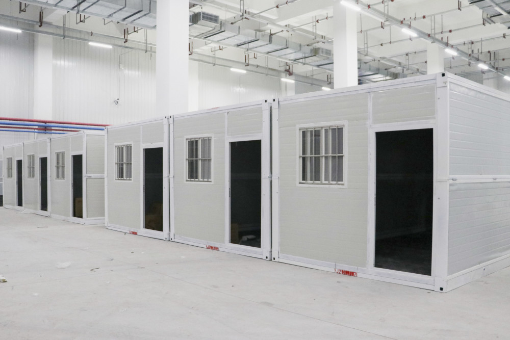 聚焦疫情防控吉林通化1186套隔离方舱已全部组装完毕
