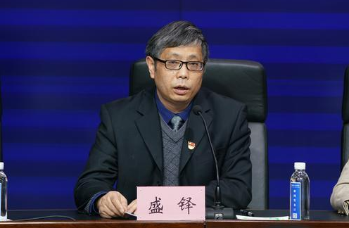 王保来郑州市人民政府副秘书长柴 丹郑州市疫情防控