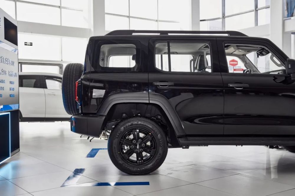 探店拍车魏派wey国之越野利器坦克300