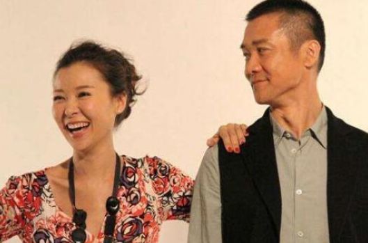 2011年,老公转恋他人,与8岁儿子被"弃"的何音,早已转败为胜