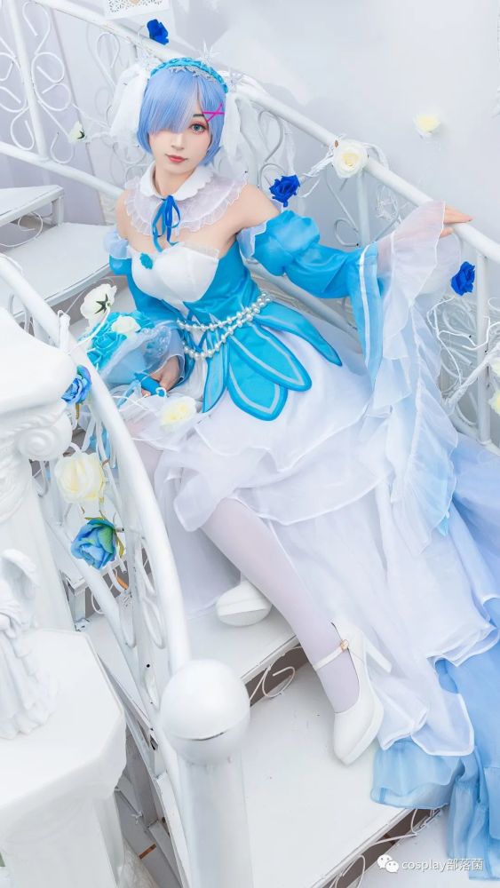 cos:蕾姆冰晶礼服cos正片@夏树酱