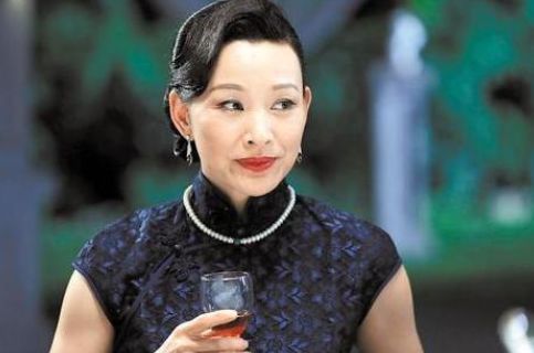 陈冲一句你们中国人毁了85年春晚导演道歉我真不想活了