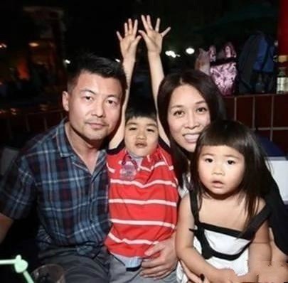 还为他生儿子的那英,为何转身嫁给了孟桐?