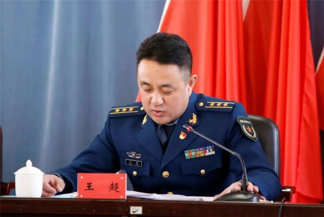 会上,乌兰浩特市委常委,人武部部长王超就做好2021年度全市武装工作