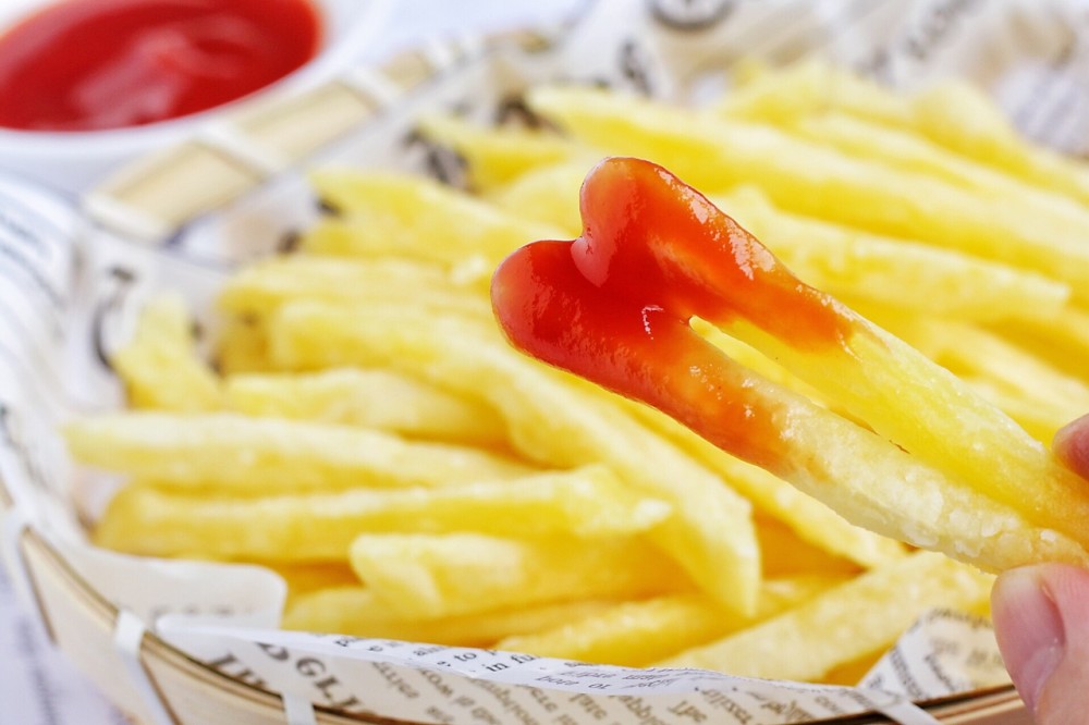 土豆薯条,学会在家随便做,一样外酥里嫩滋味浓,一次吃个够