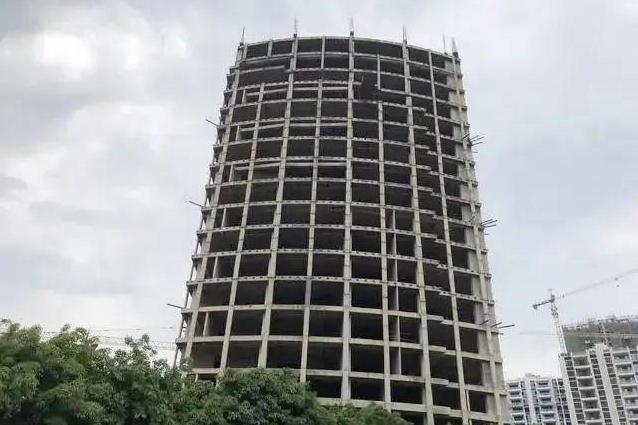 赣州一烂尾楼或将复活无望,烂尾5年流拍2次,降价2000万无人接盘