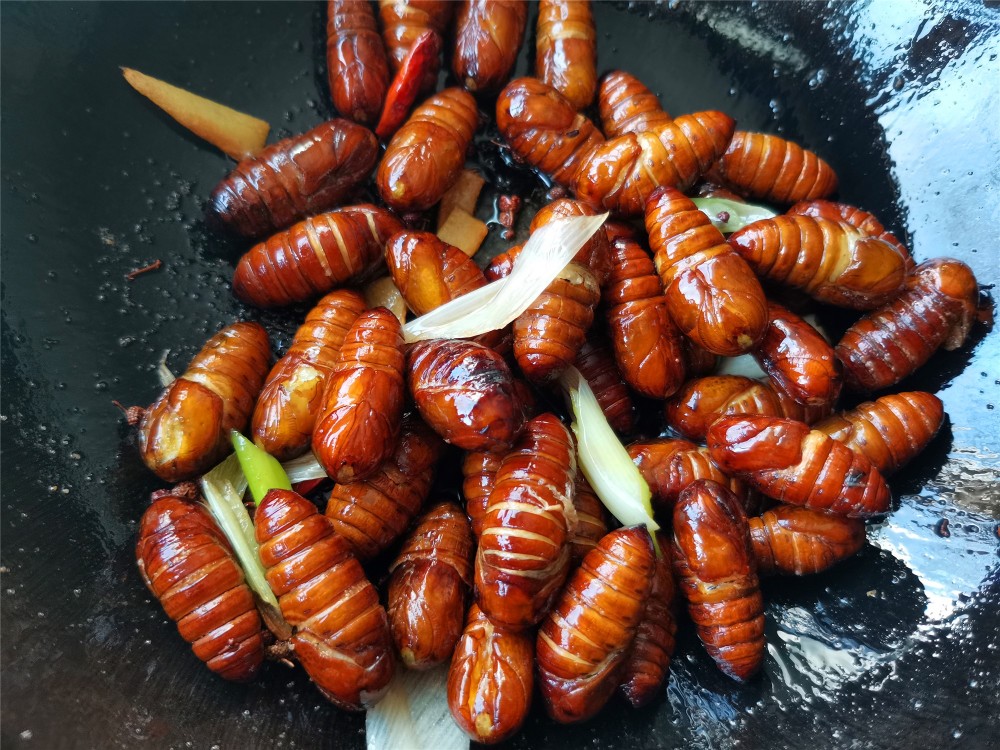 東北年夜飯下酒菜蠶蛹老式做法不用過油皮酥味香越嚼越香