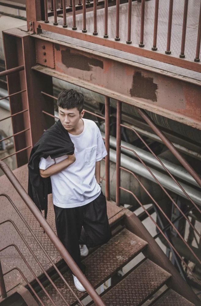 《少年派》《装台》《山海情》,青年演员姜冠南的