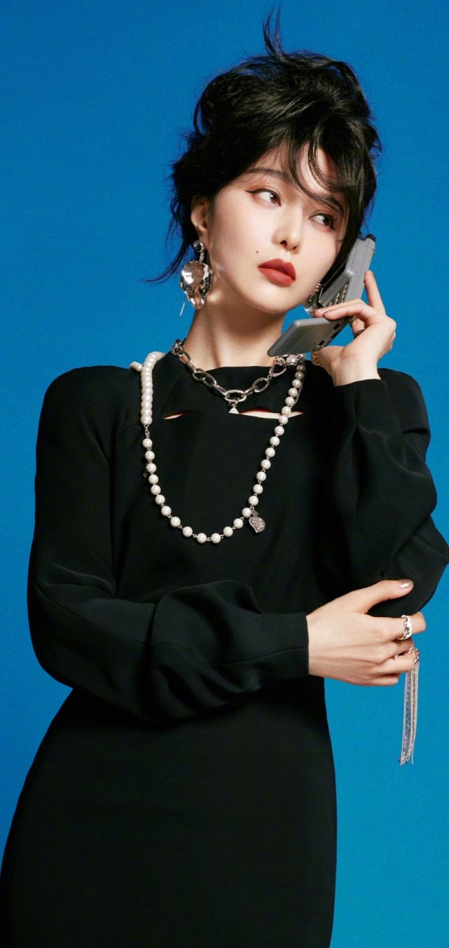 范冰冰复古摩登杂志写真高清壁纸